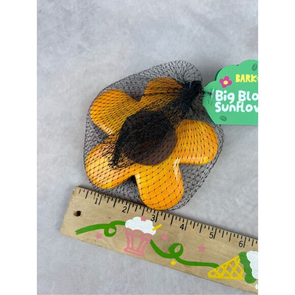 Bark Box Super Chewer Flower Toy NWT - Picture 4 of 5